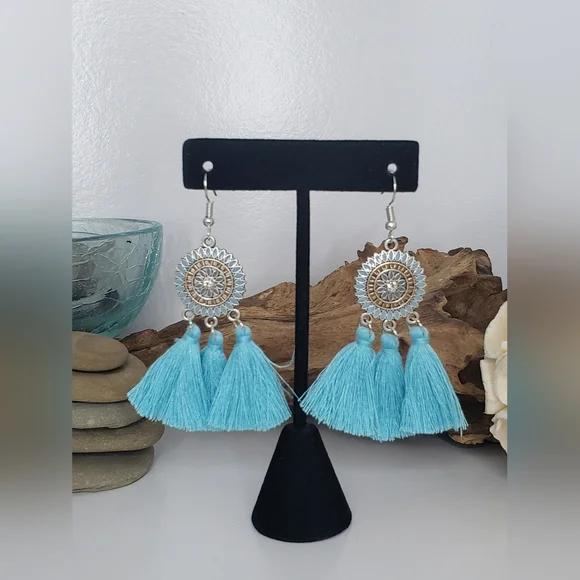 New Boho Tassel Earrings - Picture 1 of 2